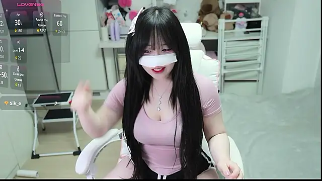 kimhyeona2005 online show from March 12, 12:00 pm