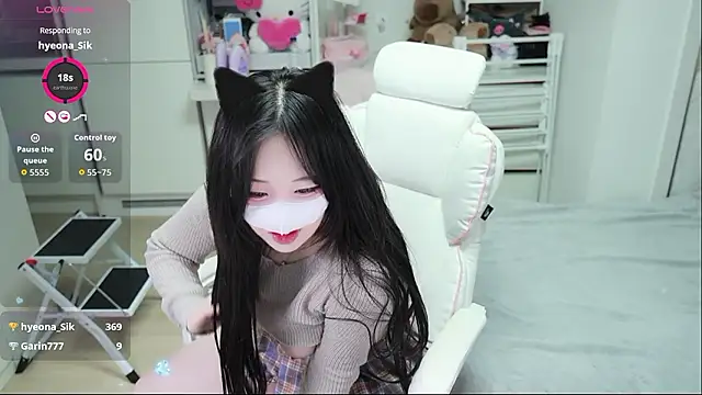 Snapshot of kimhyeona2005 chatting on April 5, 11:40 am kimhyeona2005 online show from April 5, 11:40 am