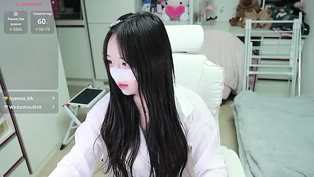 Snapshot of kimhyeona2005 chatting on April 30, 12:00 pm kimhyeona2005 online show from April 30, 12:00 pm