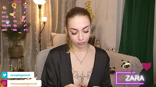 Snapshot of ZarasPlayground chatting on April 11, 3:05 pm ZarasPlayground online show from April 11, 3:05 pm