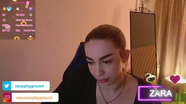 Snapshot of ZarasPlayground chatting on April 25, 6:49 pm ZarasPlayground online show from April 25, 6:49 pm