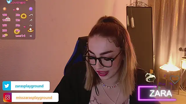 Snapshot of ZarasPlayground chatting on April 30, 8:57 pm ZarasPlayground online show from April 30, 8:57 pm