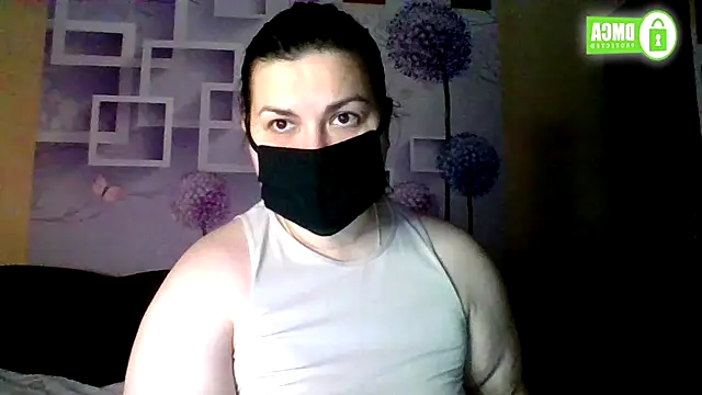 Snapshot of honey_sweet_couple chatting on January 16, 5:50 pm honey sweet couple online show from January 16, 5:50 pm