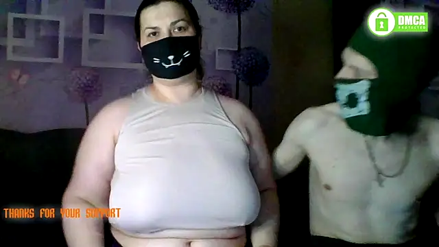 Snapshot of honey_sweet_couple chatting on February 8, 9:07 pm honey sweet couple online show from February 8, 9:07 pm