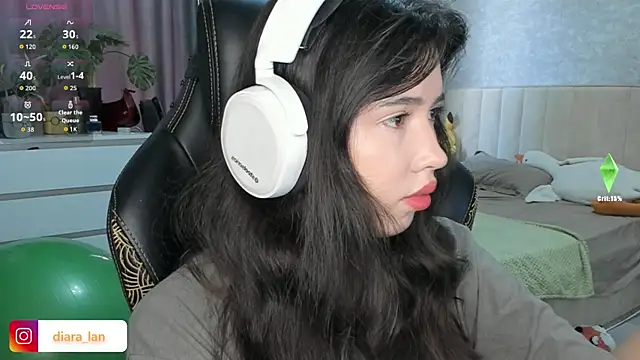 Snapshot of Diara_1an chatting on November 27, 3:30 am Diara 1an online show from November 27, 3:30 am