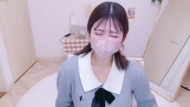 Snapshot of Ha_chan chatting on December 20, 11:23 pm Ha chan online show from December 20, 11:23 pm