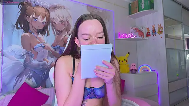 CheekySashaCharm online show from May 3, 6:41 am