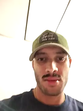 Snapshot of Max_M0del chatting on January 11, 10:42 am Max M0del online show from January 11, 10:42 am