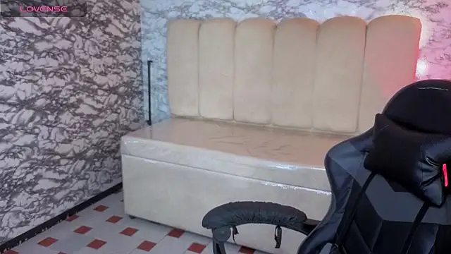 Evy Luxx v online show from February 13, 3:24 am