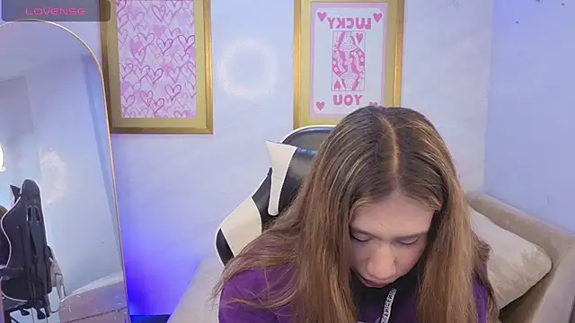 Evy Luxx v online show from March 7, 3:47 am