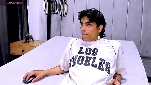 MattFiore online show from November 22, 11:53 am