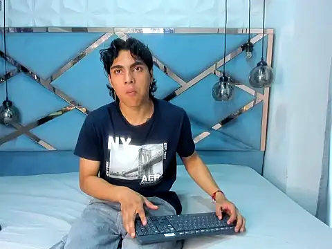 MattFiore online show from February 6, 4:54 pm