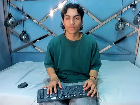 MattFiore online show from February 7, 6:00 pm