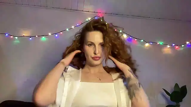 Snapshot of Gingerna chatting on December 21, 9:11 pm Gingerna online show from December 21, 9:11 pm