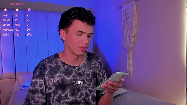 Seab trooy online show from February 9, 11:14 am