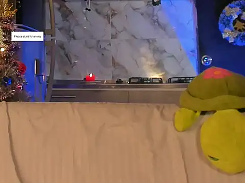 Snapshot of aprille15 chatting on December 20, 8:16 pm aprille15 online show from December 20, 8:16 pm