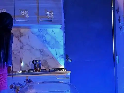 Snapshot of aprille15 chatting on January 12, 5:51 pm aprille15 online show from January 12, 5:51 pm