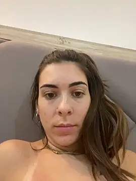 Snapshot of fer-nanda chatting on February 22, 6:39 pm fer-nanda online show from February 22, 6:39 pm