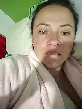 Snapshot of Rouse_hot_ chatting on November 25, 10:48 am Rouse hot online show from November 25, 10:48 am