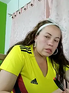 Snapshot of Rouse_hot_ chatting on February 7, 3:43 am Rouse hot online show from February 7, 3:43 am