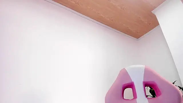 Snapshot of SOFIA_SWEETT22 chatting on March 31, 7:25 pm SOFIA SWEETT22 online show from March 31, 7:25 pm