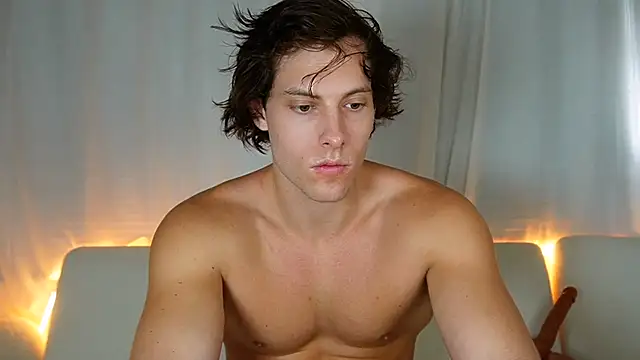 Snapshot of alex_islivee chatting on March 19, 8:57 pm alex islivee online show from March 19, 8:57 pm