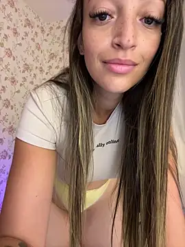 BelleRune online show from February 5, 10:42 am