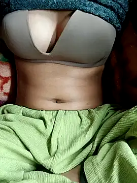 Snapshot of Miss_Nidhi89 chatting on December 22, 8:17 pm Miss Nidhi89 online show from December 22, 8:17 pm