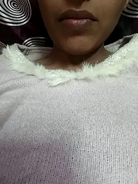 Neethu90 online show from December 15, 12:20 pm