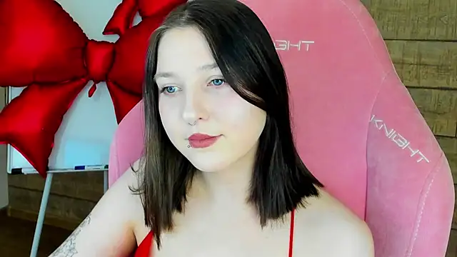 TinnaBurton online show from February 14, 4:26 pm