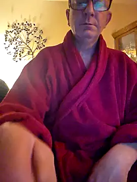 Snapshot of longsmooth4u chatting on March 28, 10:04 am longsmooth4u online show from March 28, 10:04 am