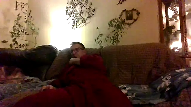 Snapshot of longsmooth4u chatting on April 4, 6:33 am longsmooth4u online show from April 4, 6:33 am