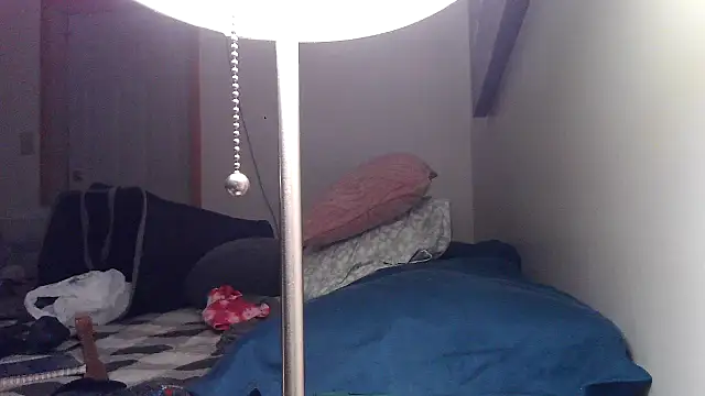 Snapshot of Redheadstud chatting on February 10, 11:25 am Redheadstud online show from February 10, 11:25 am