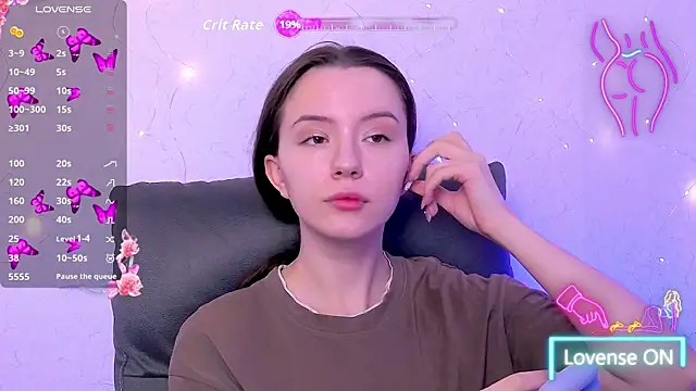 BellaVelure6767 online show from May 15, 2:40 am