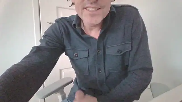 Snapshot of Brandonn1989amateur chatting on February 13, 1:40 pm Brandonn1989amateur online show from February 13, 1:40 pm