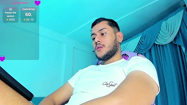 Latino Hot Boy online show from December 17, 4:51 am