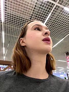 hani obsessed online show from December 15, 9:46 am