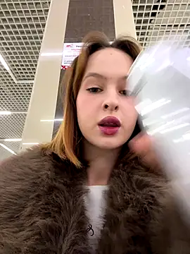 hani obsessed online show from December 17, 10:21 am