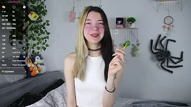 Emmie shy online show from November 19, 11:10 am