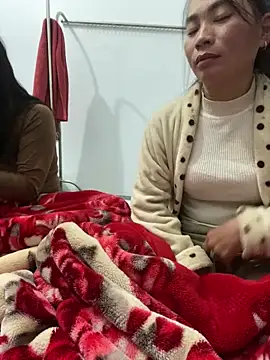 pitty mymi online show from November 28, 12:46 am