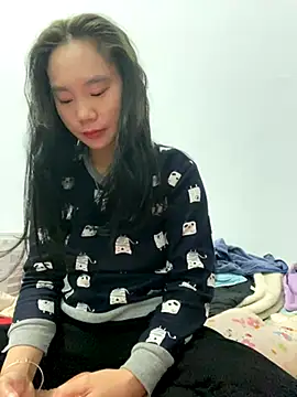 pitty mymi online show from December 5, 6:15 pm