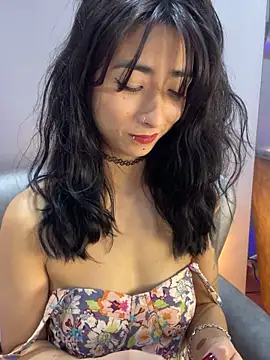 AmbarOishi   online show from January 16, 2:10 pm