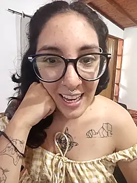 Melinerd online show from November 28, 5:15 pm