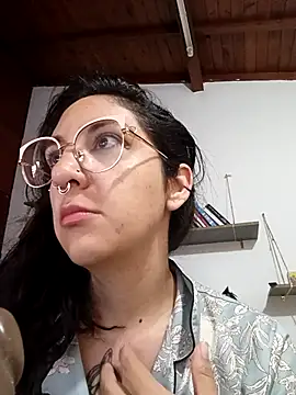Melinerd online show from April 25, 1:36 pm