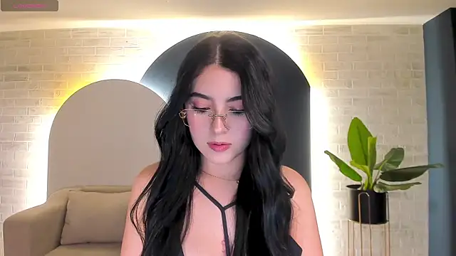 HaileyRoss  online show from May 16, 2:19 am