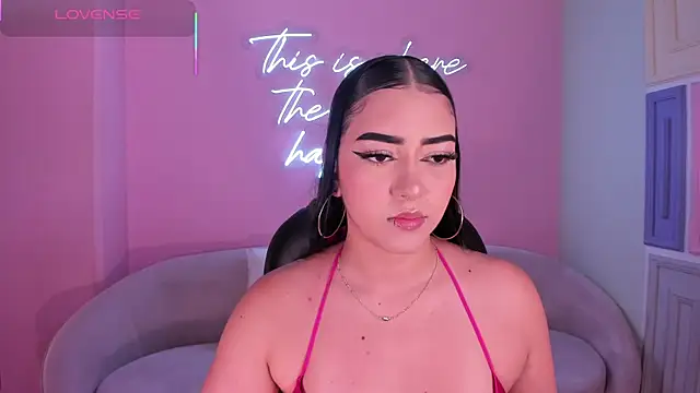 SophieLanne online show from March 13, 4:52 am