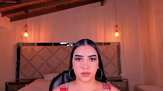 SophieLanne online show from June 21, 4:37 am