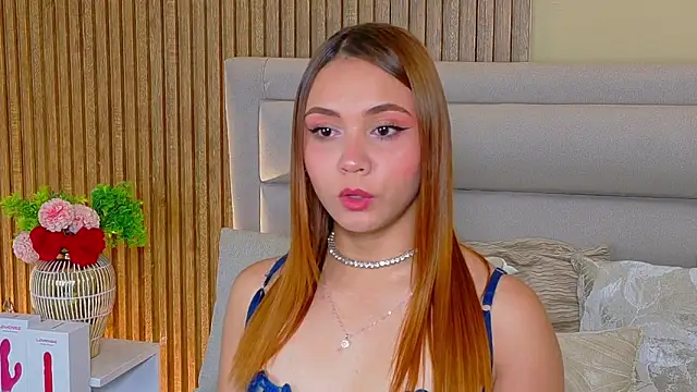 LondraBlush online show from May 16, 12:59 pm