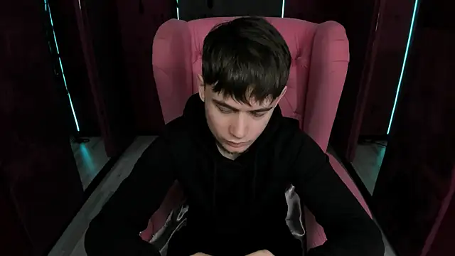 AlejandroEllias online show from March 26, 3:50 pm