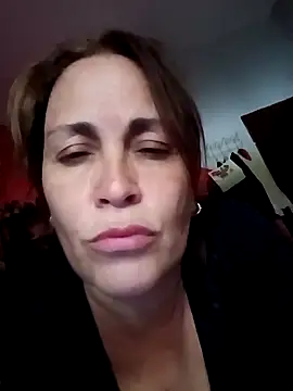 Snapshot of Tatitahot69 chatting on April 4, 7:33 pm Tatitahot69 online show from April 4, 7:33 pm